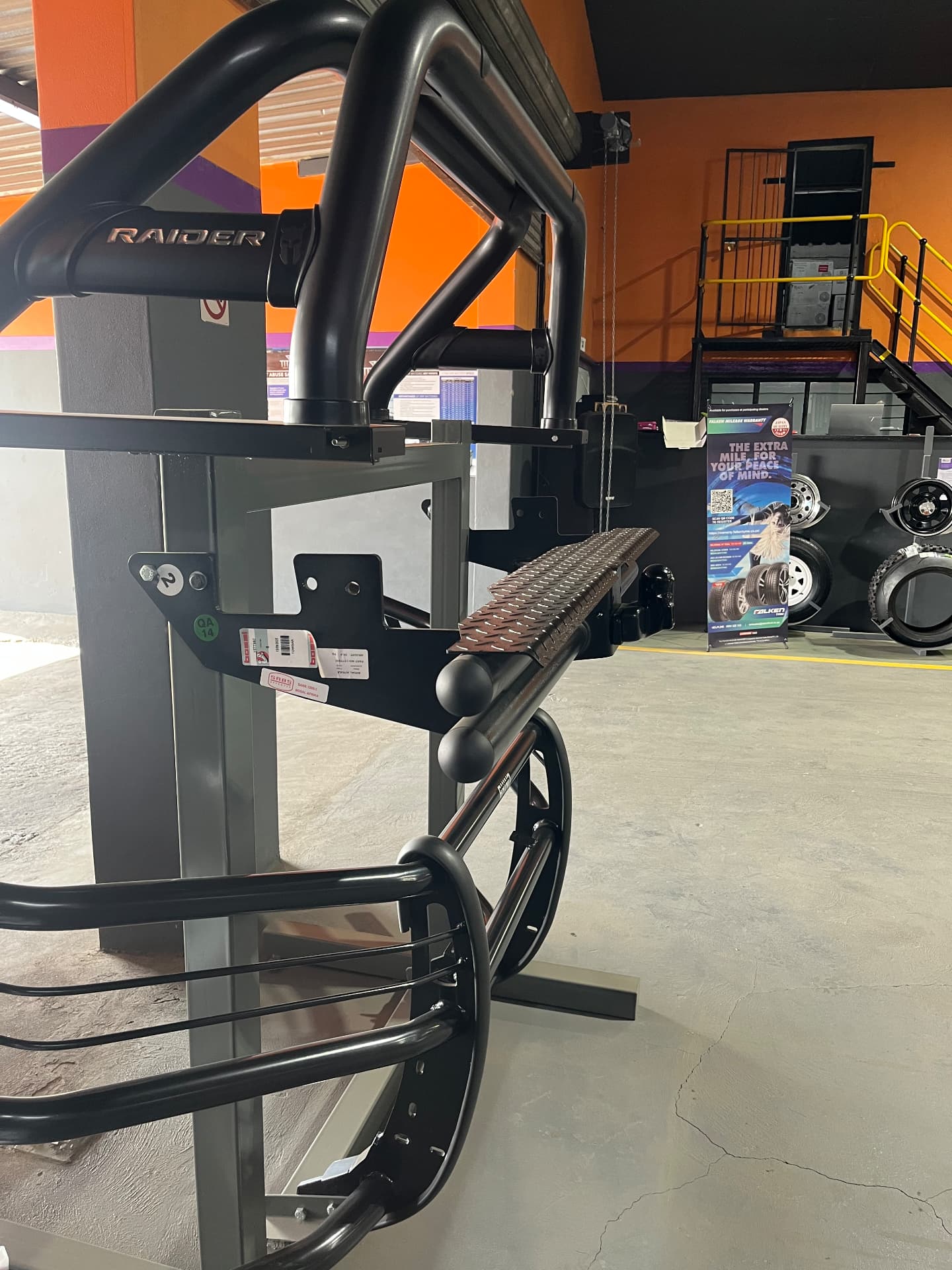 Raider Rear Step & Tow Bar Combo